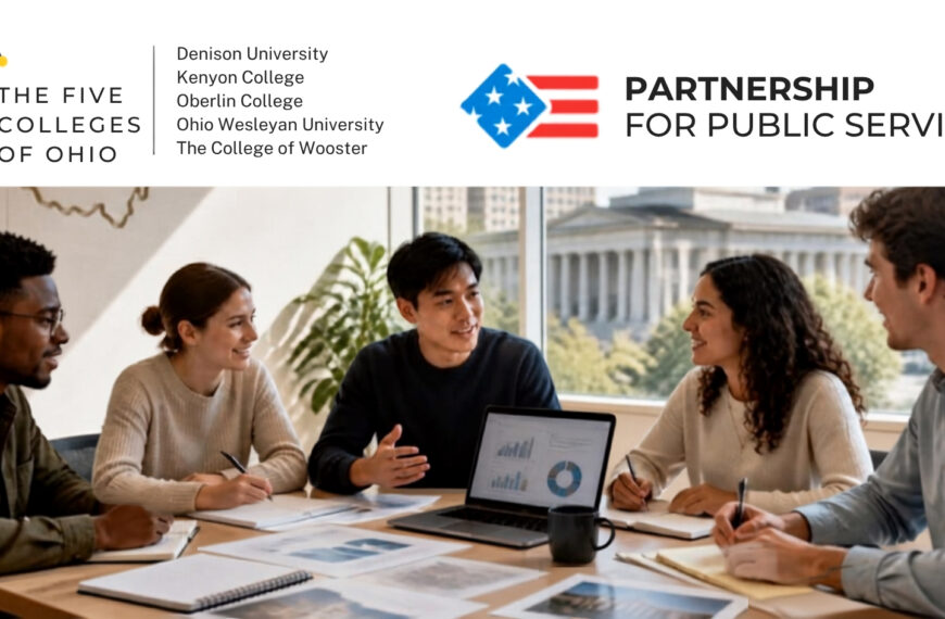 Partnership for Public Service interns collaborating on a project